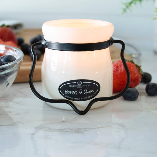 5 oz Cream Jar Candle: Berries & Cream