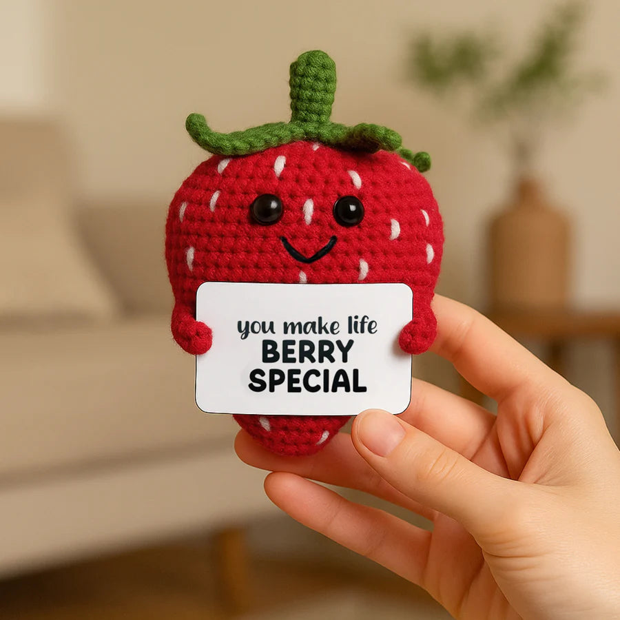 STRAWBERRY CROCHETED MINI