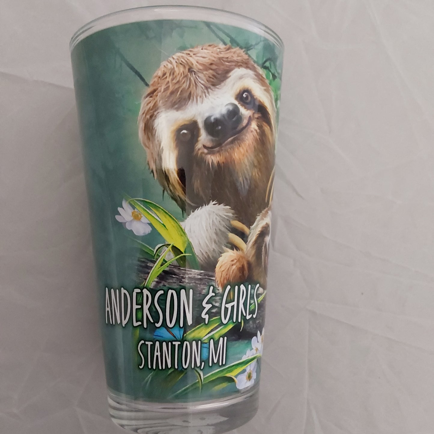 SLOTH FAMILY SELFIE PINT GLASS