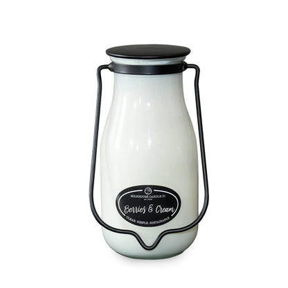 14 oz Milkbottle Candle: Berries & Cream