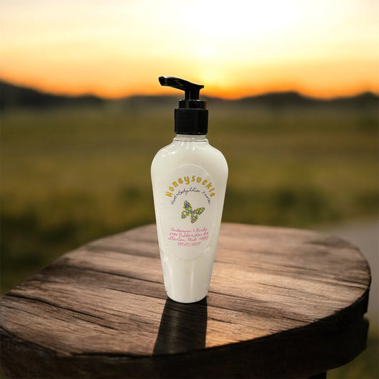 HONEYSUCKLE 8 OZ LOTION