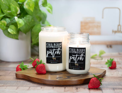 13 oz Mason Jar Candle: Strawberry Patch
